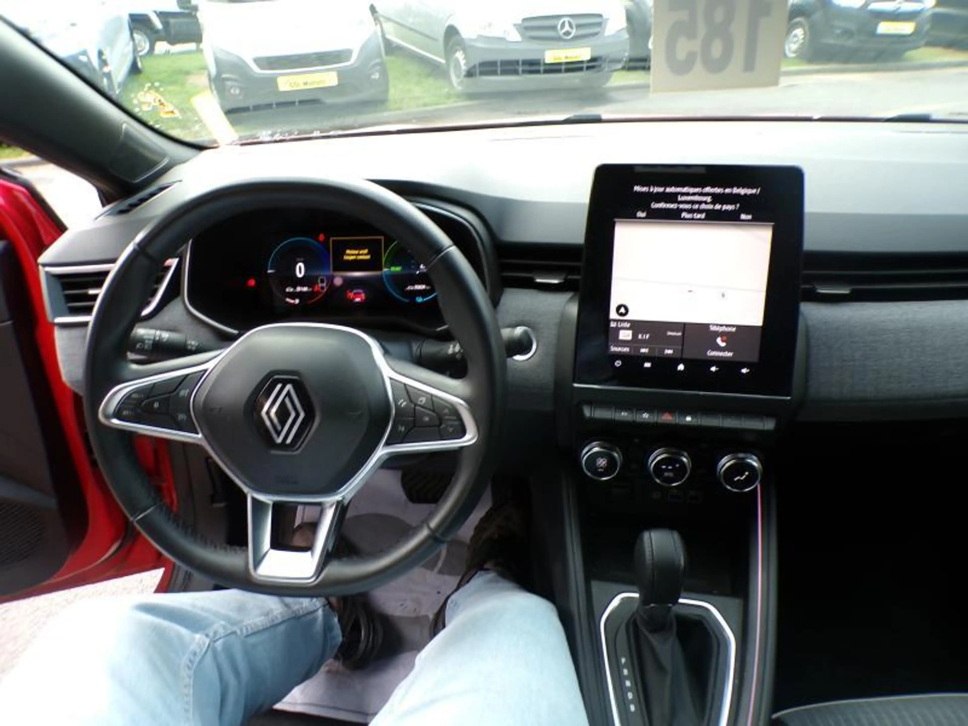 Renault Clio 1.6 Hybride 94cv Rouge 35839km 01/24 b.auto — photo 11