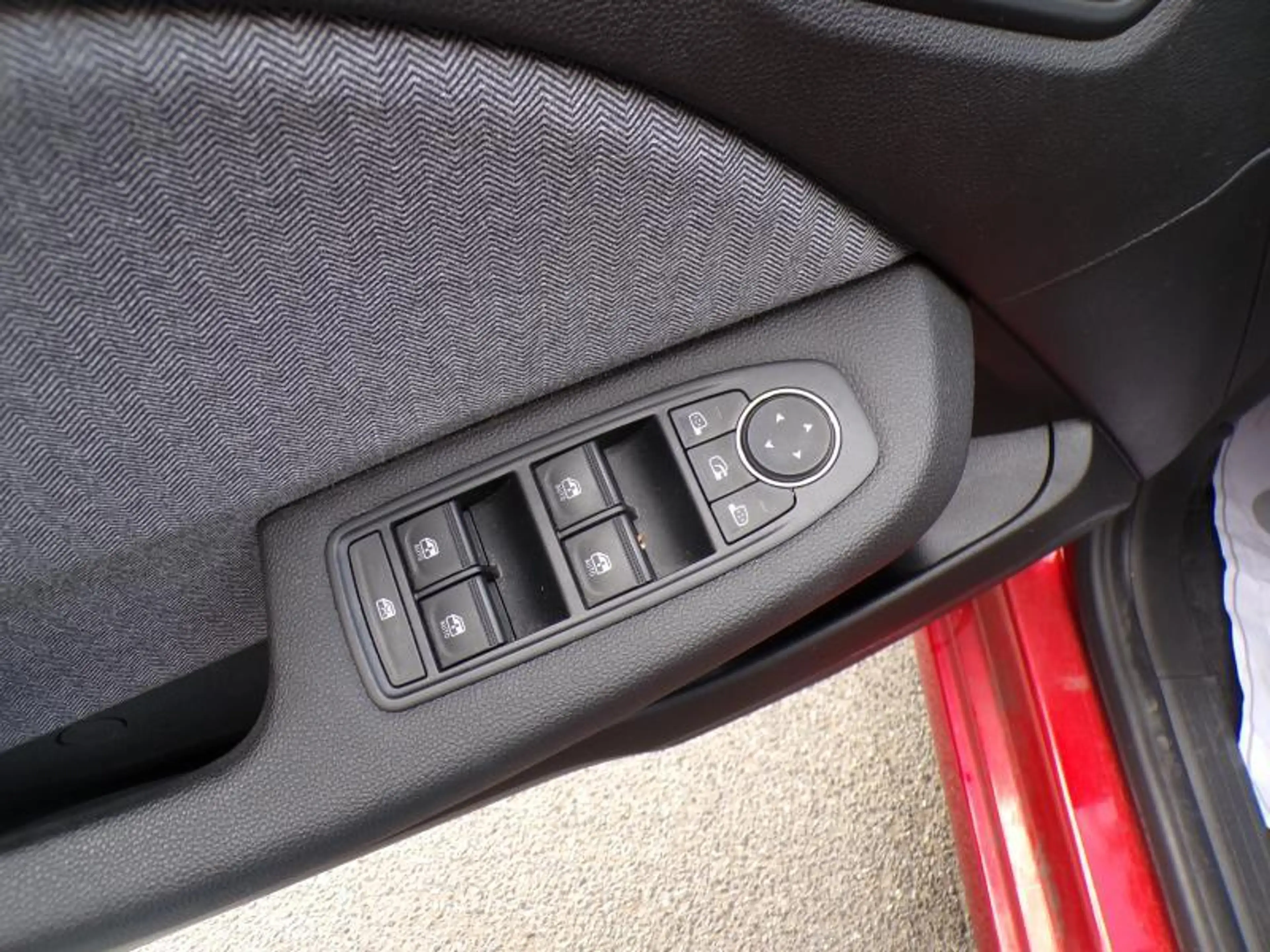 Renault Clio 1.6 Hybride 94cv Rouge 35839km 01/24 b.auto — photo 9