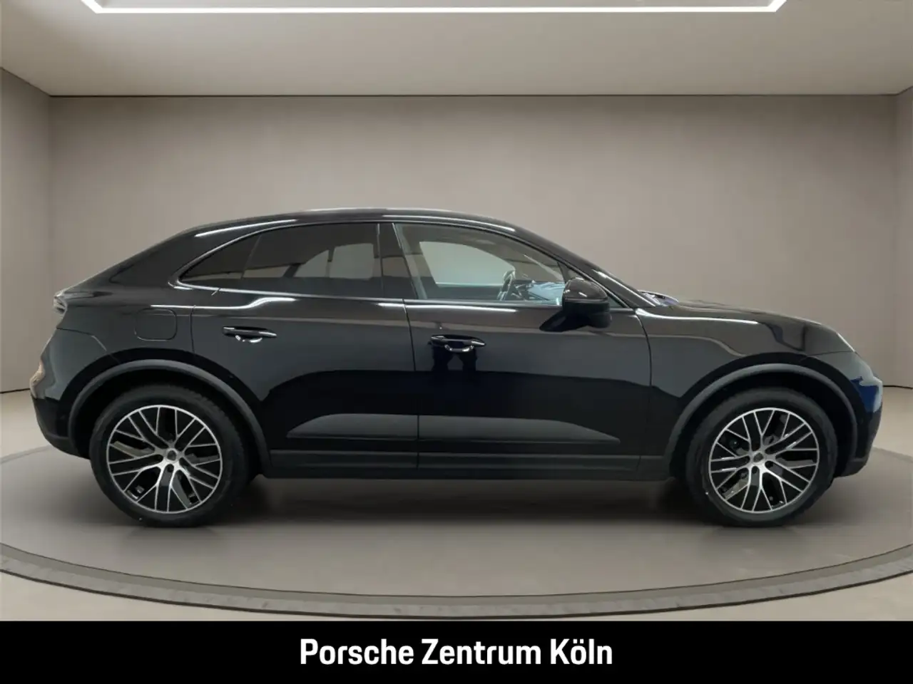 Porsche Macan 4 Surround-View BOSE Luftfederung 21-Zoll 6