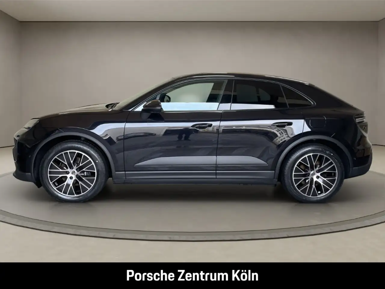 Porsche Macan 4 Surround-View BOSE Luftfederung 21-Zoll 2