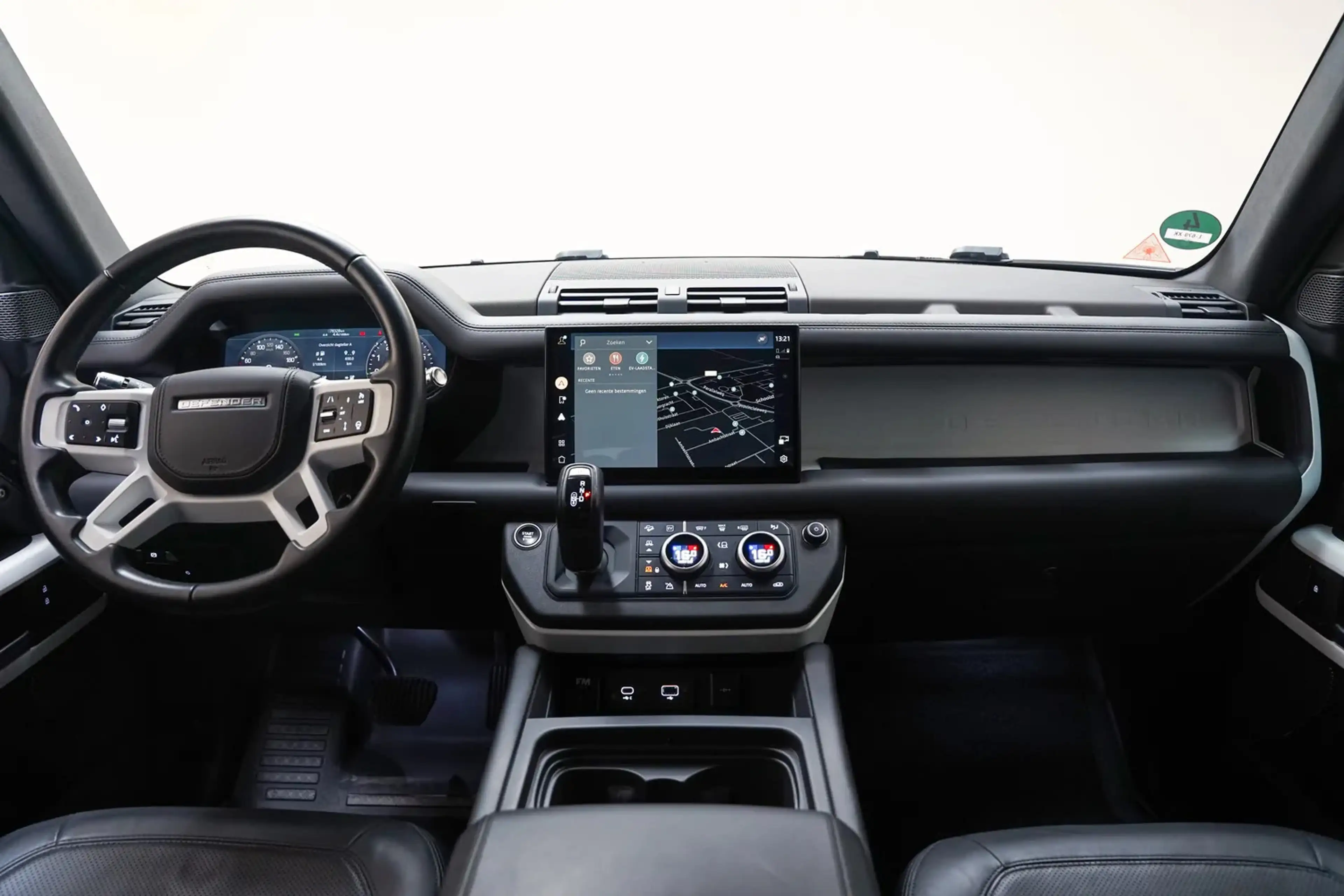 Land Rover Defender 2.0 P400e 110 X-Dynamic HSE [ Panorama Meridian Lu — photo 4