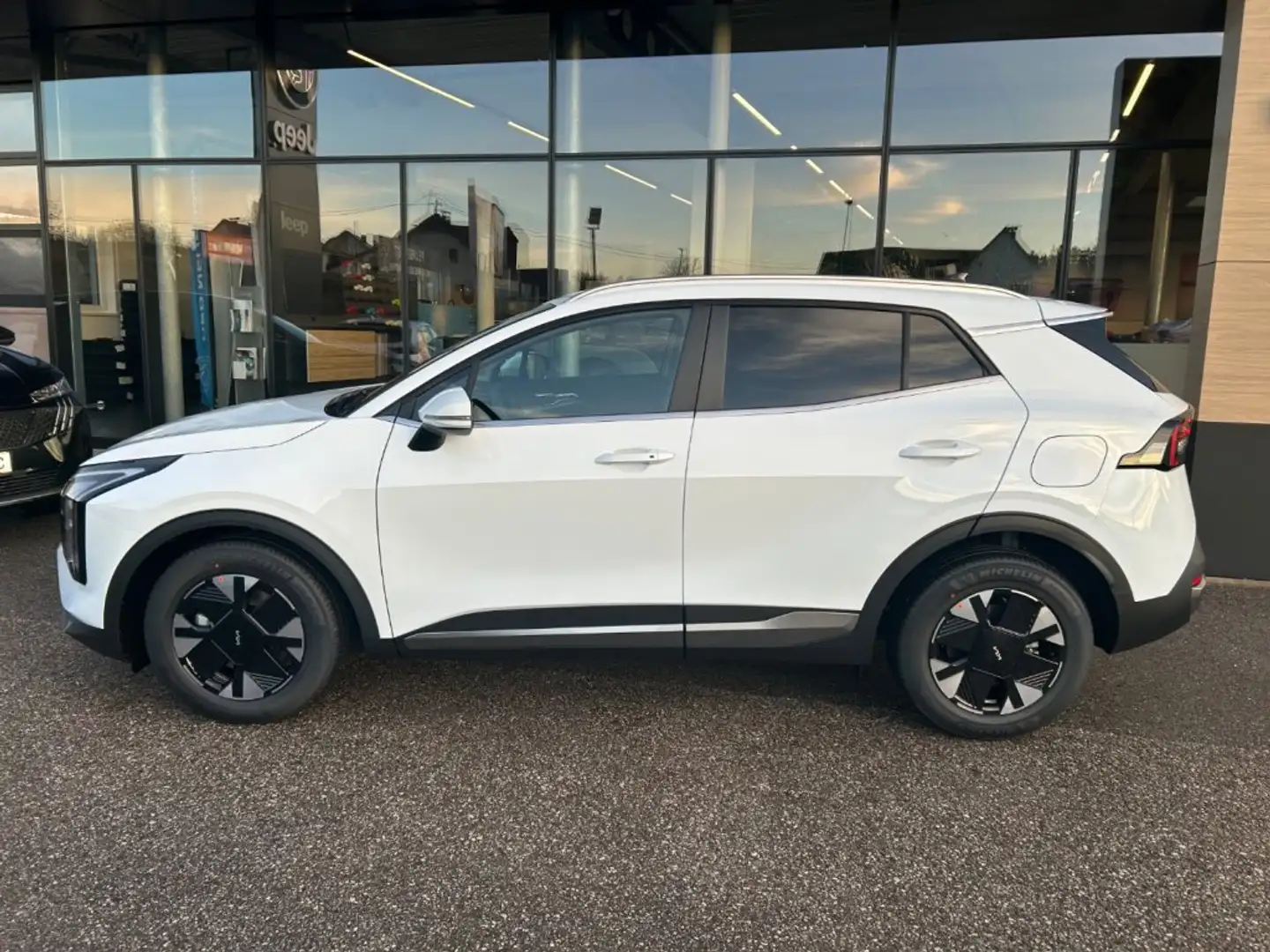 Kia Sportage 1,6 TGDI DCT7 4WD Weiß - 2