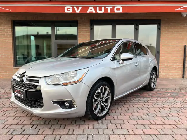 Citroen DS4 DS4 1.6 e-hdi airdream So Chic 110cv cmp6