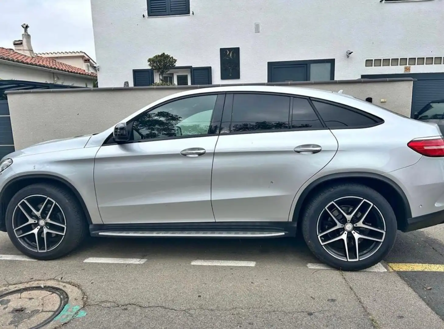 Mercedes-Benz GLE 350 Mercedes-BENZ GLE coupe 2017 350 D Gris - 1