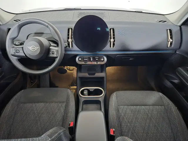 Mini Countryman view 9