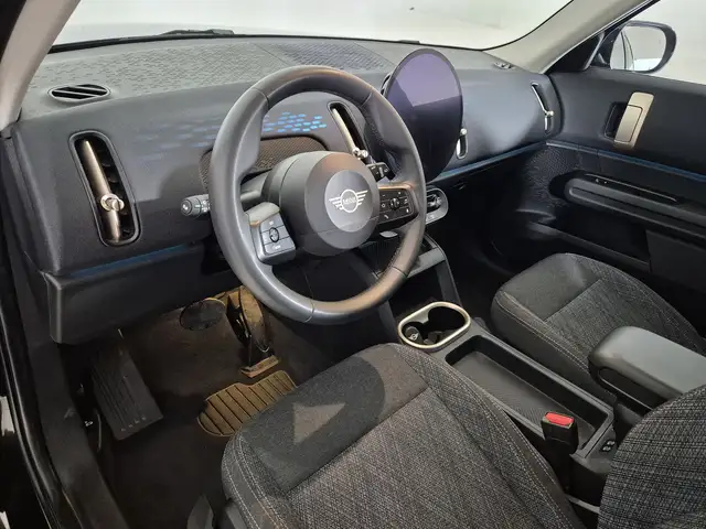 Mini Countryman view 7
