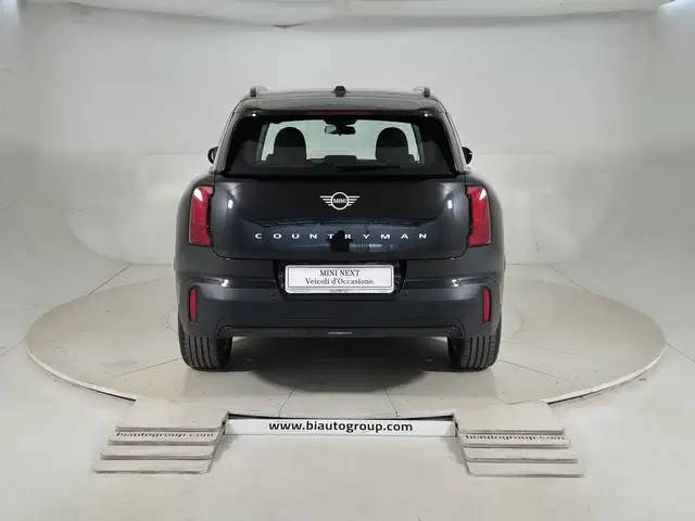 Mini Countryman view 4