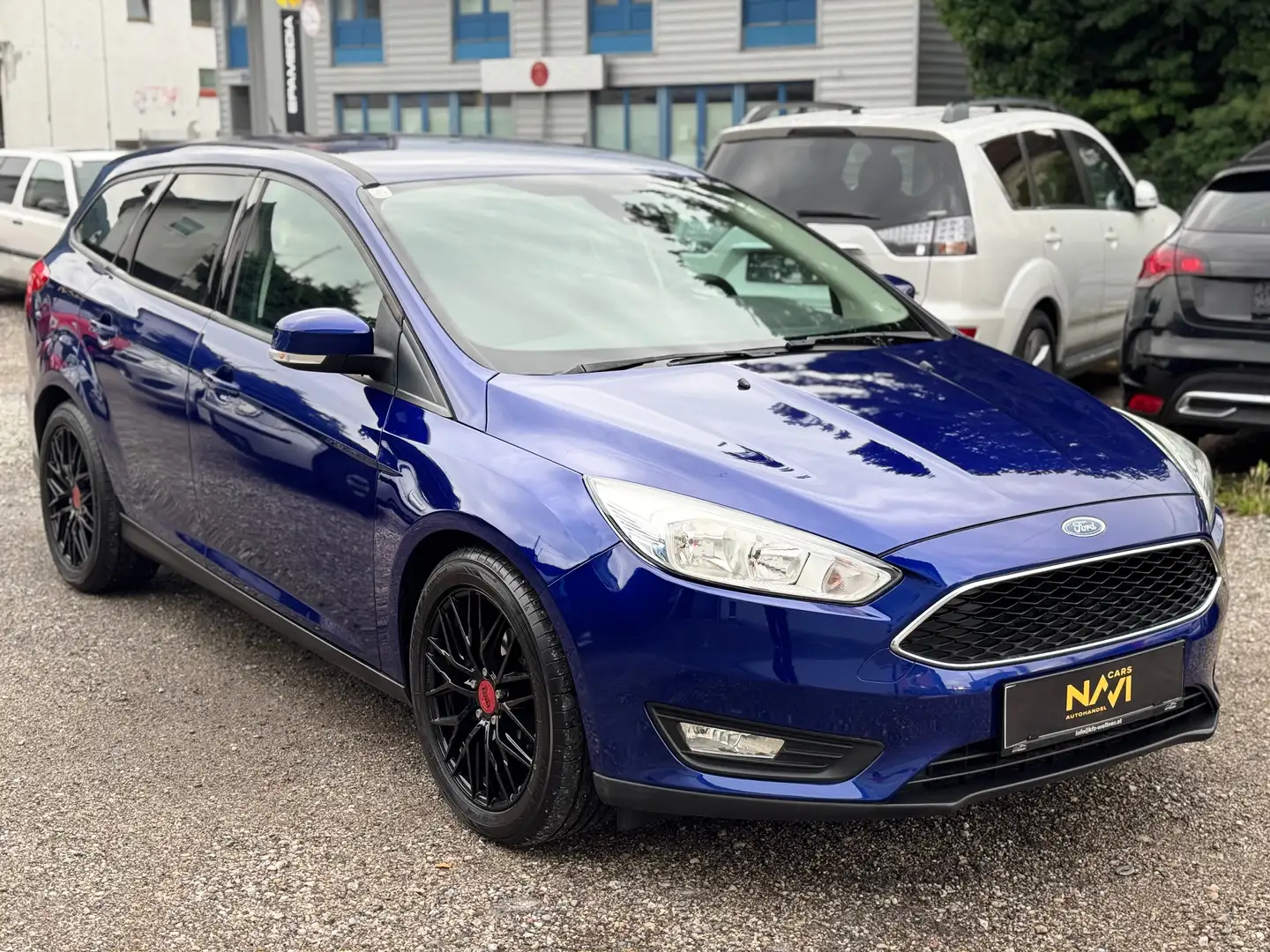 Ford Focus Traveller 1,0 EcoBoost Blau - 1