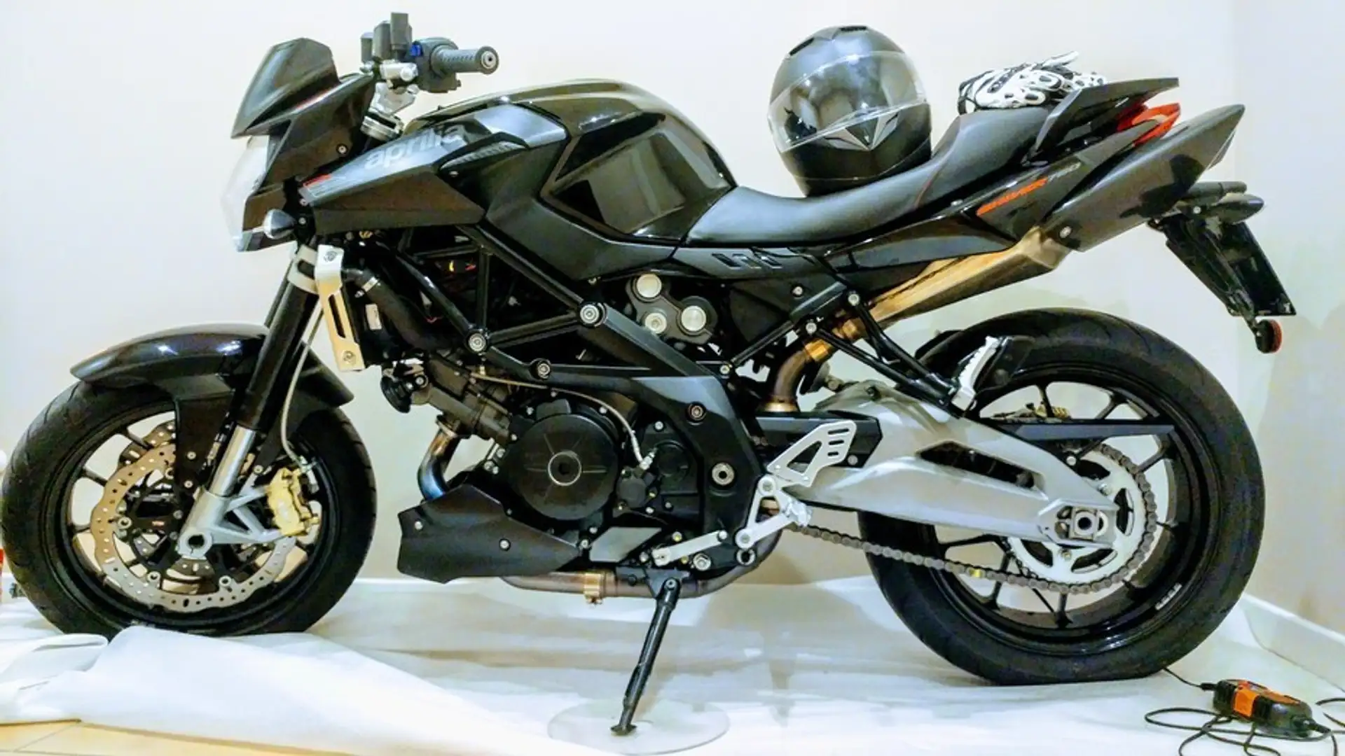 Aprilia Shiver 750 ABS Negro - 2