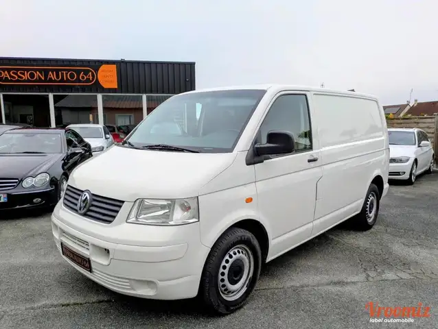 Volkswagen Transporter FOURGON T5 2.5 TDI 130