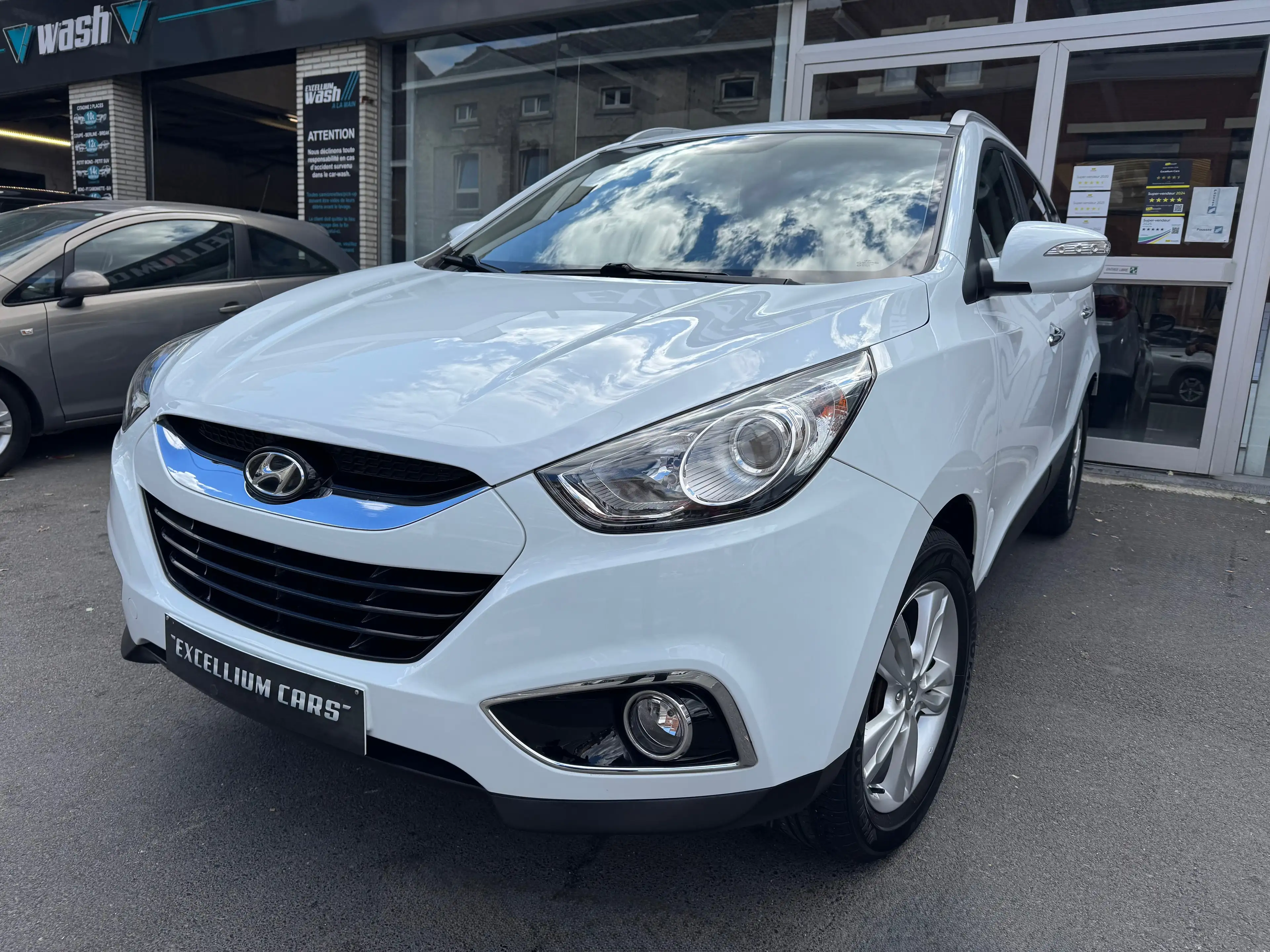 Hyundai iX35 2.0i 2WD Airco Cuir Jante Reglt Vts Carnet Garantie