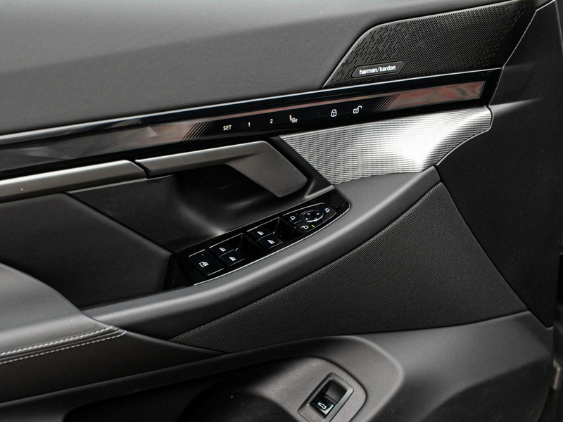 BMW 520 d xDrive Lim M-Sport PRO AHK PANO ACC H&K 360° — photo 10