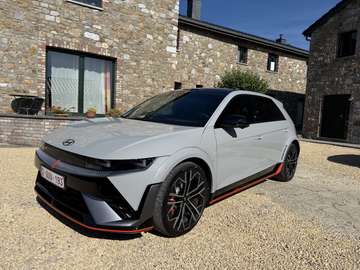 N 84 kWh AWD Performance Vision Roof