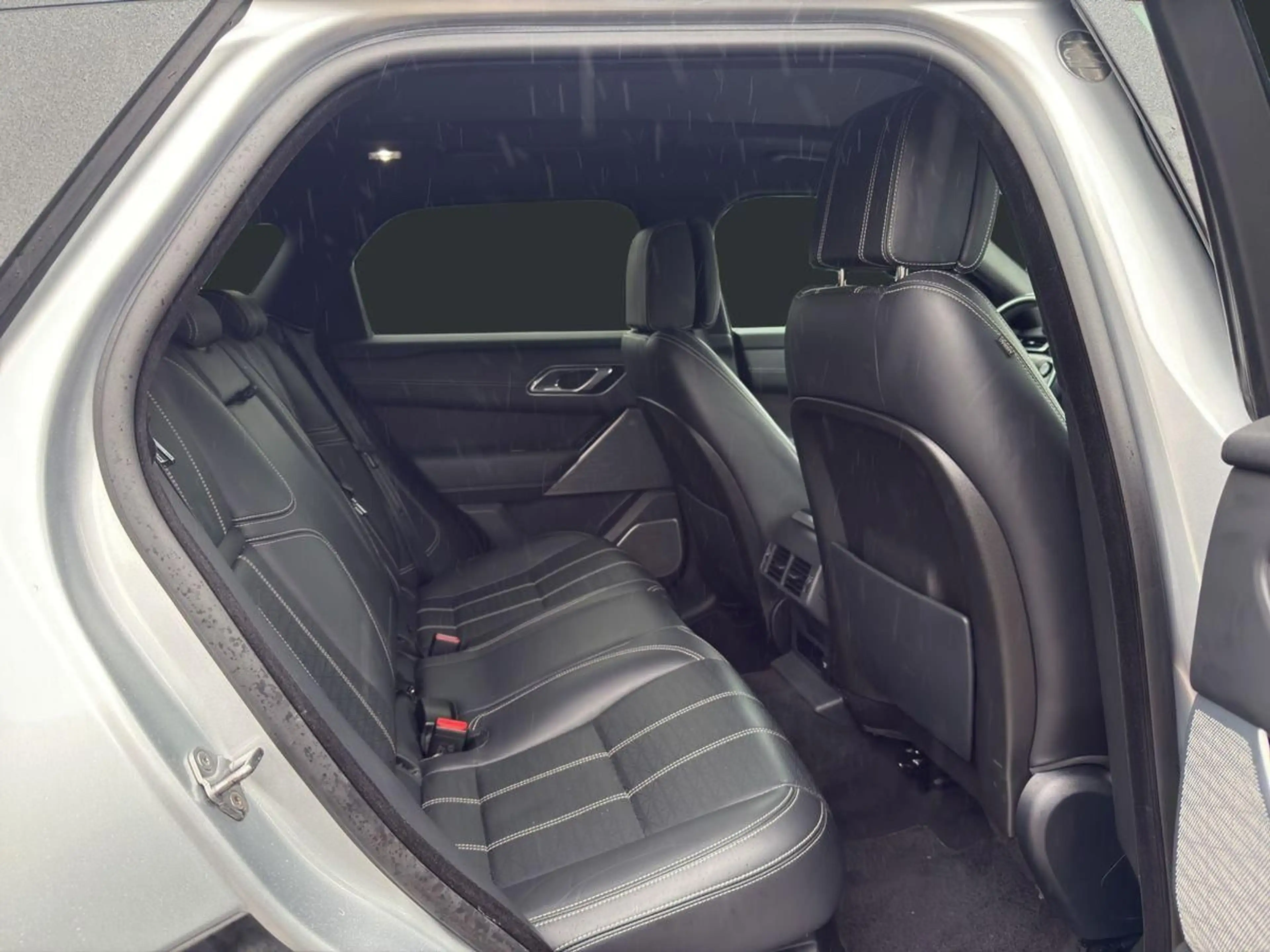 Land Rover Range Rover Velar R-Dynamic 3.0*LED*Navi*ACC* — photo 12