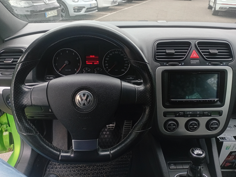 Volkswagen Scirocco Scirocco 2.0 TSI Xenon Standheizung mit SIM-Card — photo 9