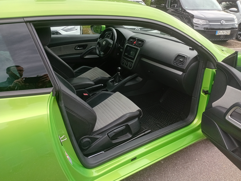 Volkswagen Scirocco Scirocco 2.0 TSI Xenon Standheizung mit SIM-Card — photo 15