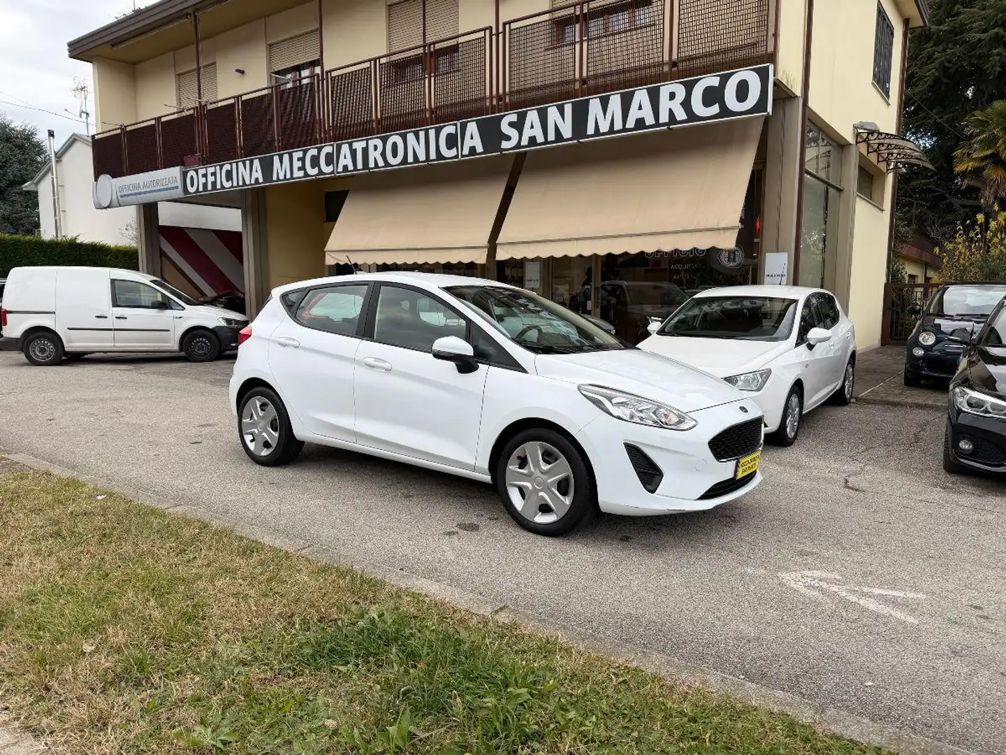 Ford Fiesta 1.1 5p. Plus #UNICOPROPRIETARIO Blanc - 1