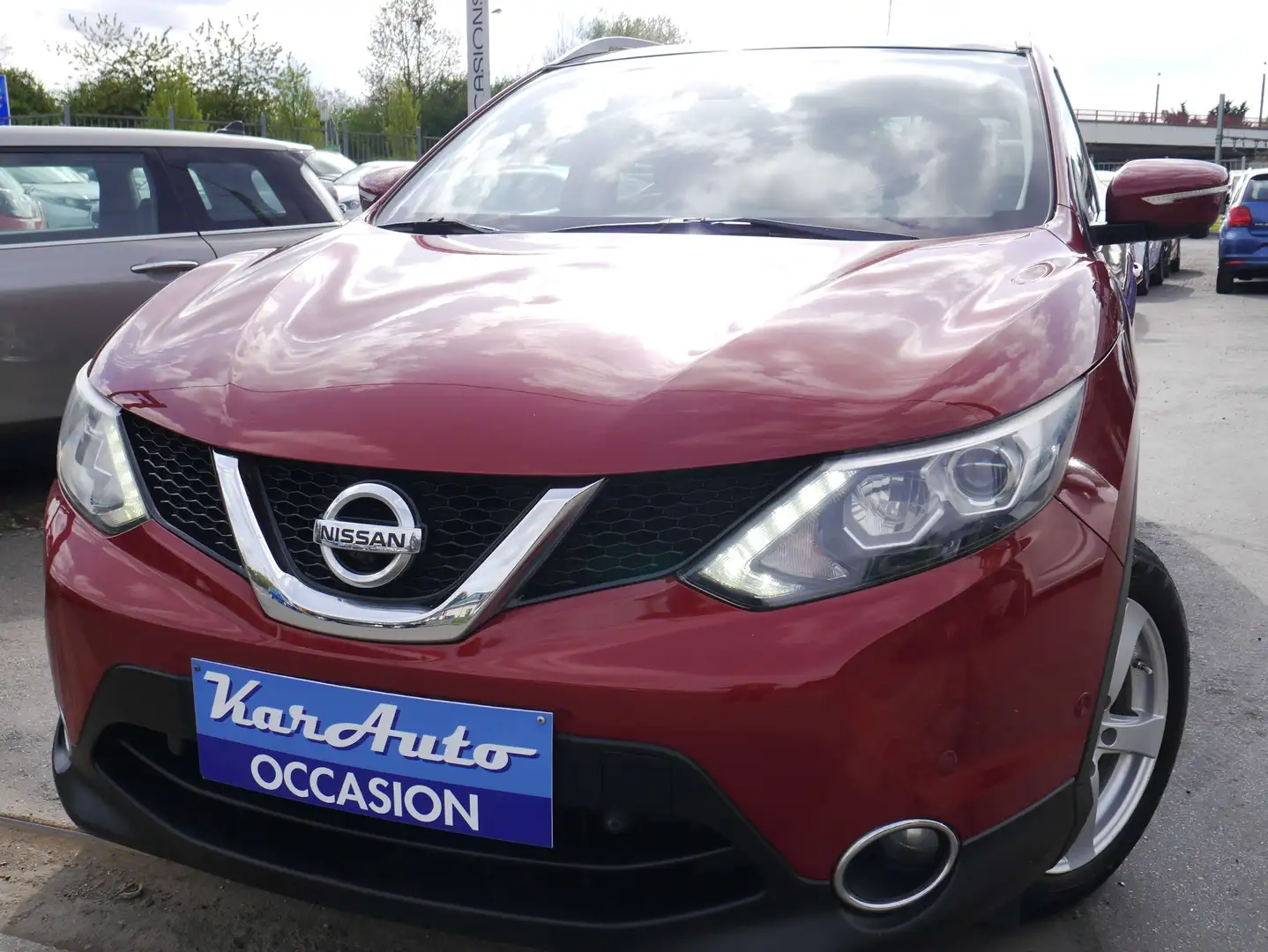 Nissan Qashqai 1.2 DIG-T 2WD*GPS*CUIR*TOIT PANO* Rouge - 1