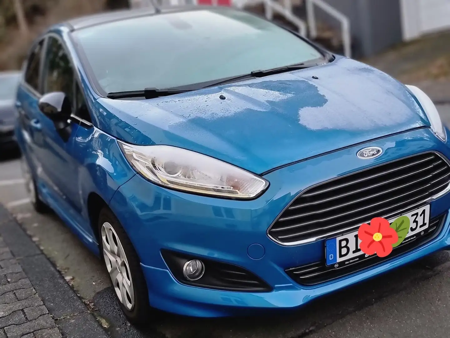 Ford Fiesta Titanium Blau - 1