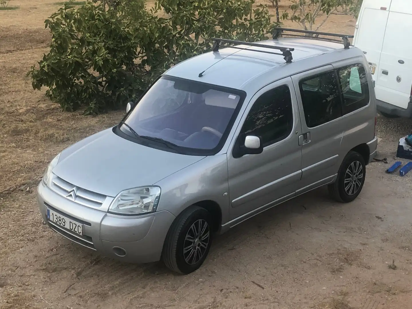 Citroen Berlingo Combi 2.0HDI Multi. ModuTop Multispace Plateado - 2