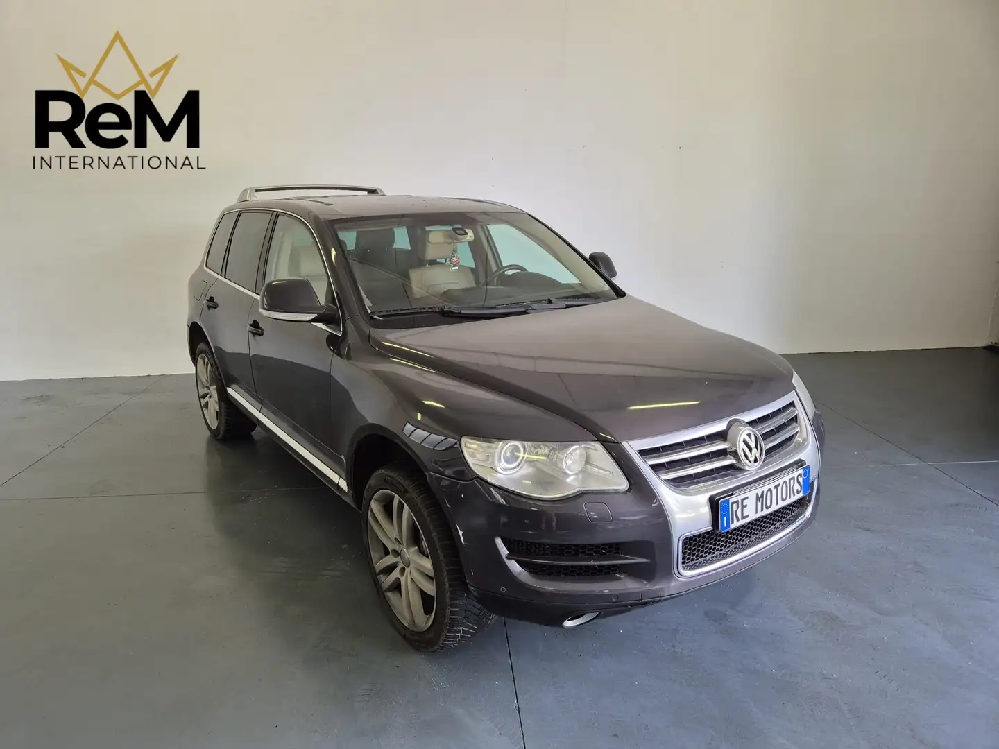 Volkswagen Touareg 3.0 V6 tdi Exclusive tiptronic dpf FL Blauw - 1