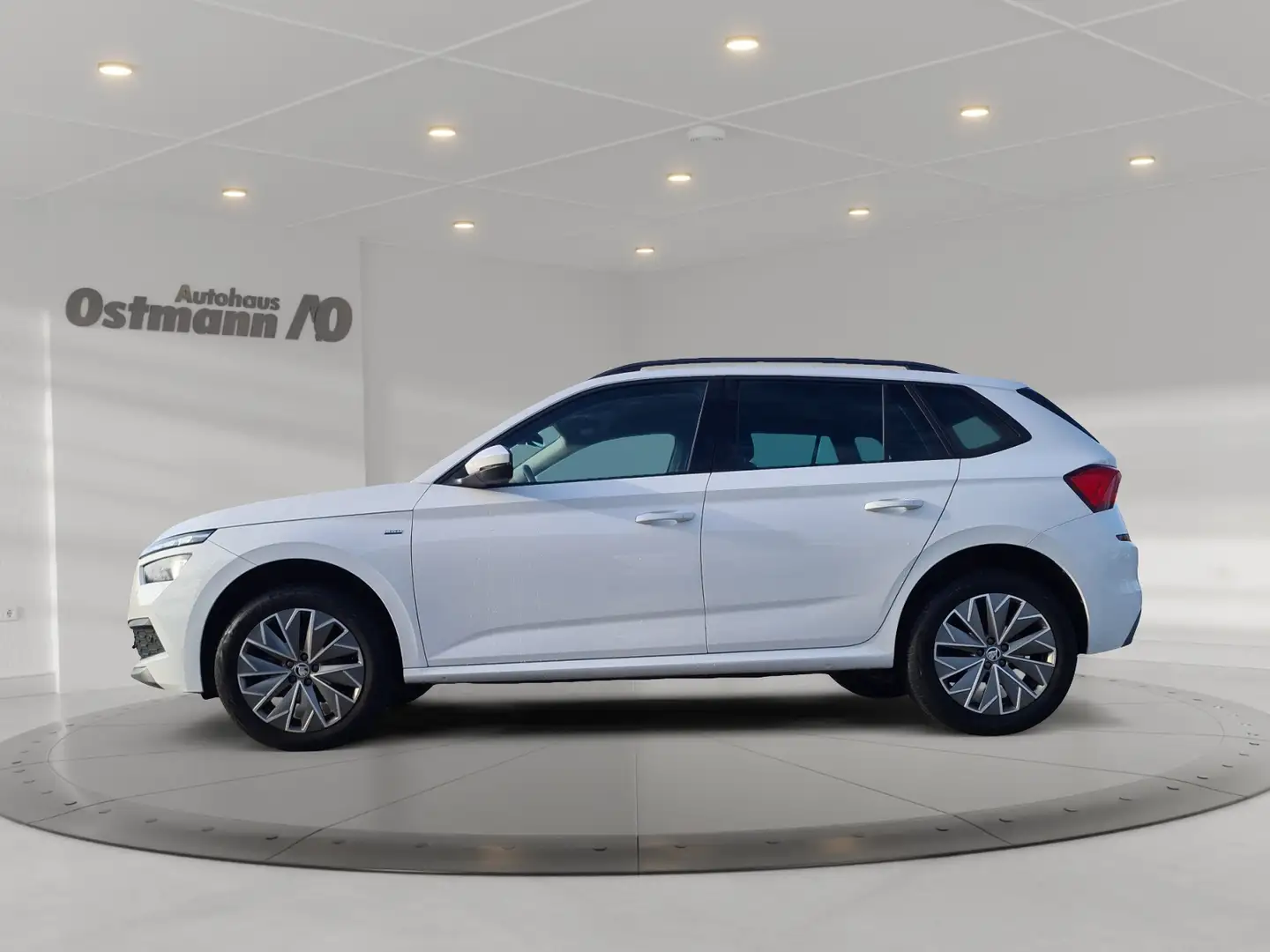 Skoda Kamiq 1.5 TSI Clever DSG AHK NAV KAM LED Wit - 2