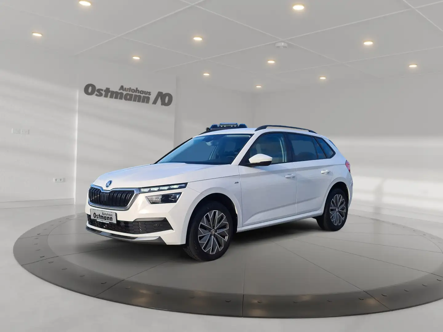 Skoda Kamiq 1.5 TSI Clever DSG AHK NAV KAM LED Wit - 1