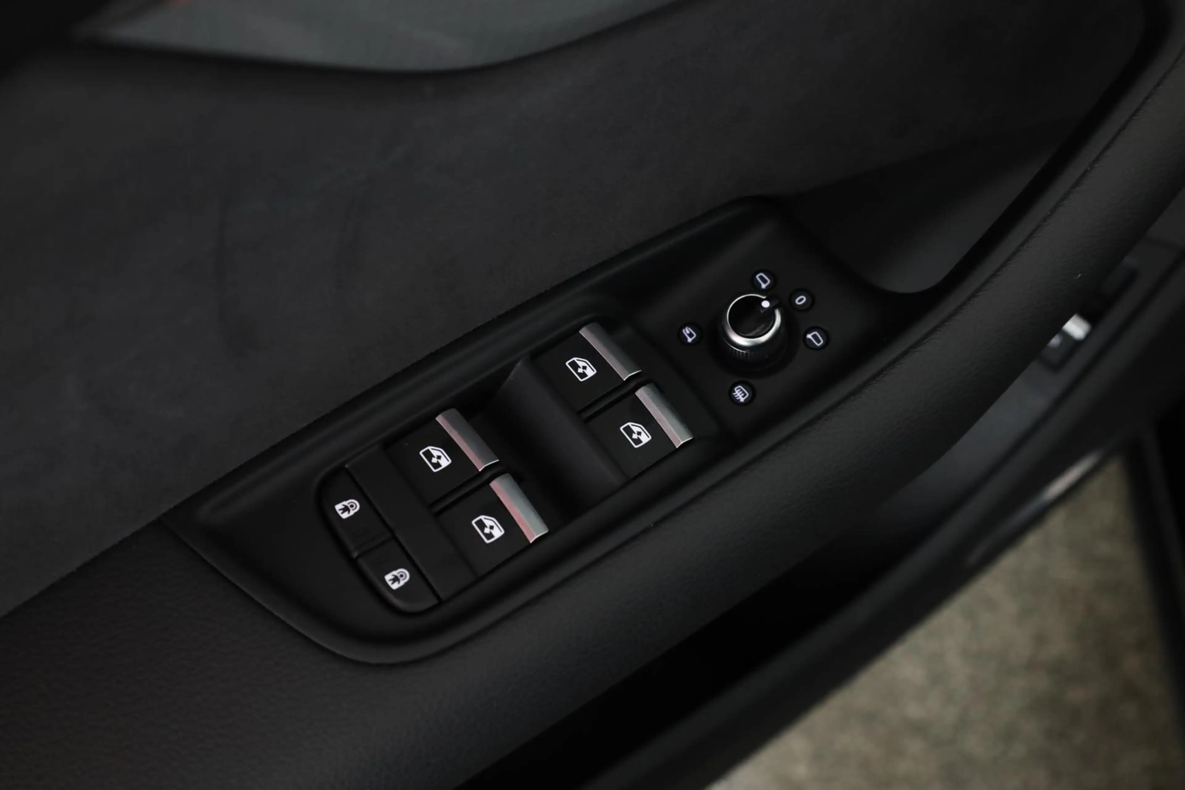 Audi SQ7 TFSI Facelift 7S Matrix Pano BangO ACC 21" — photo 13