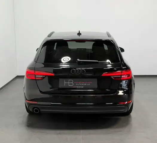 Audi A4 view 6