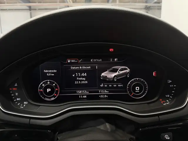 Audi A4 view 13