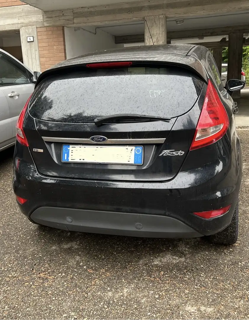 Ford Fiesta - 2