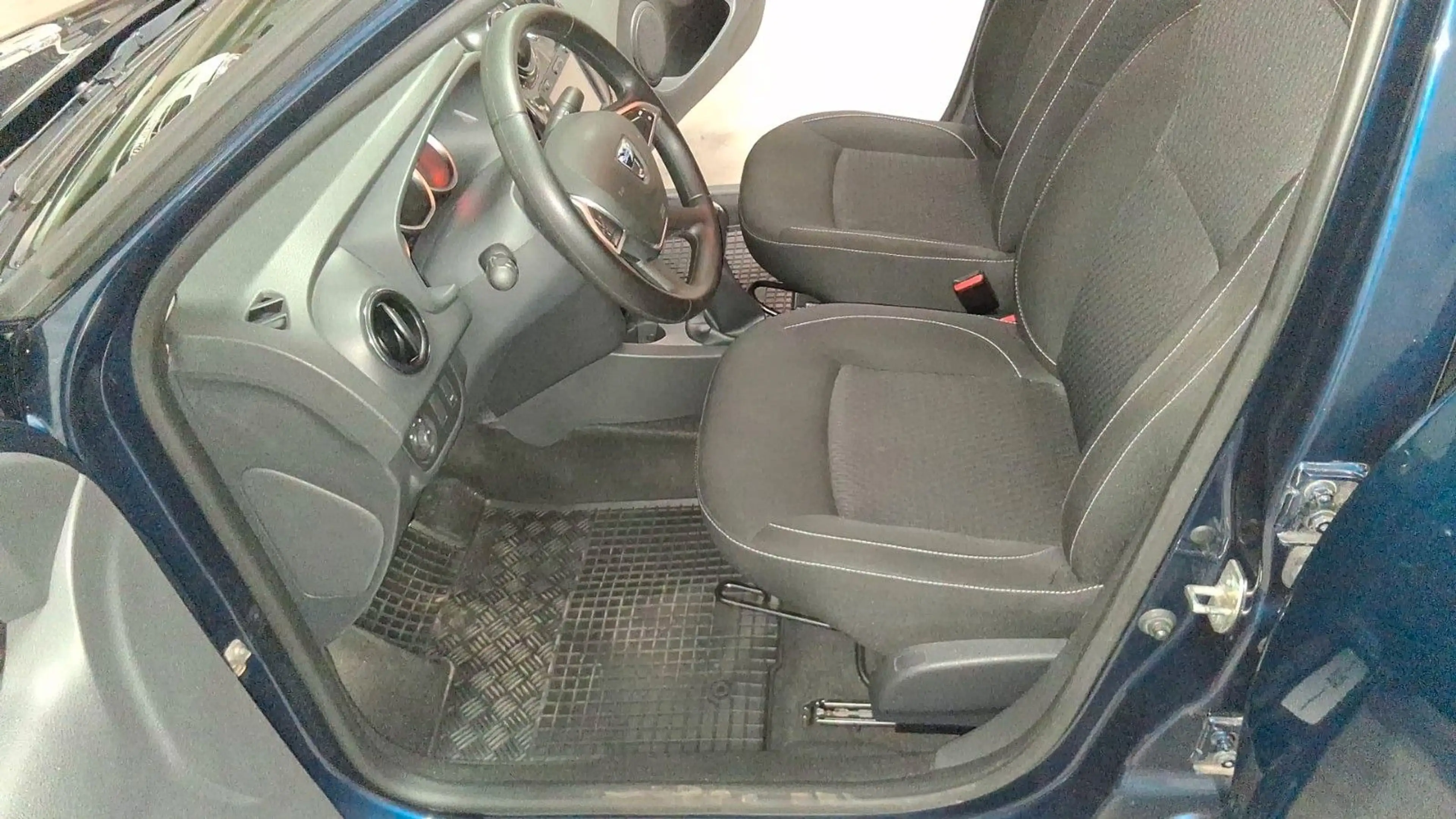 Dacia Logan 1,5d 'Lim. Klima, Navi, Temp. — photo 5