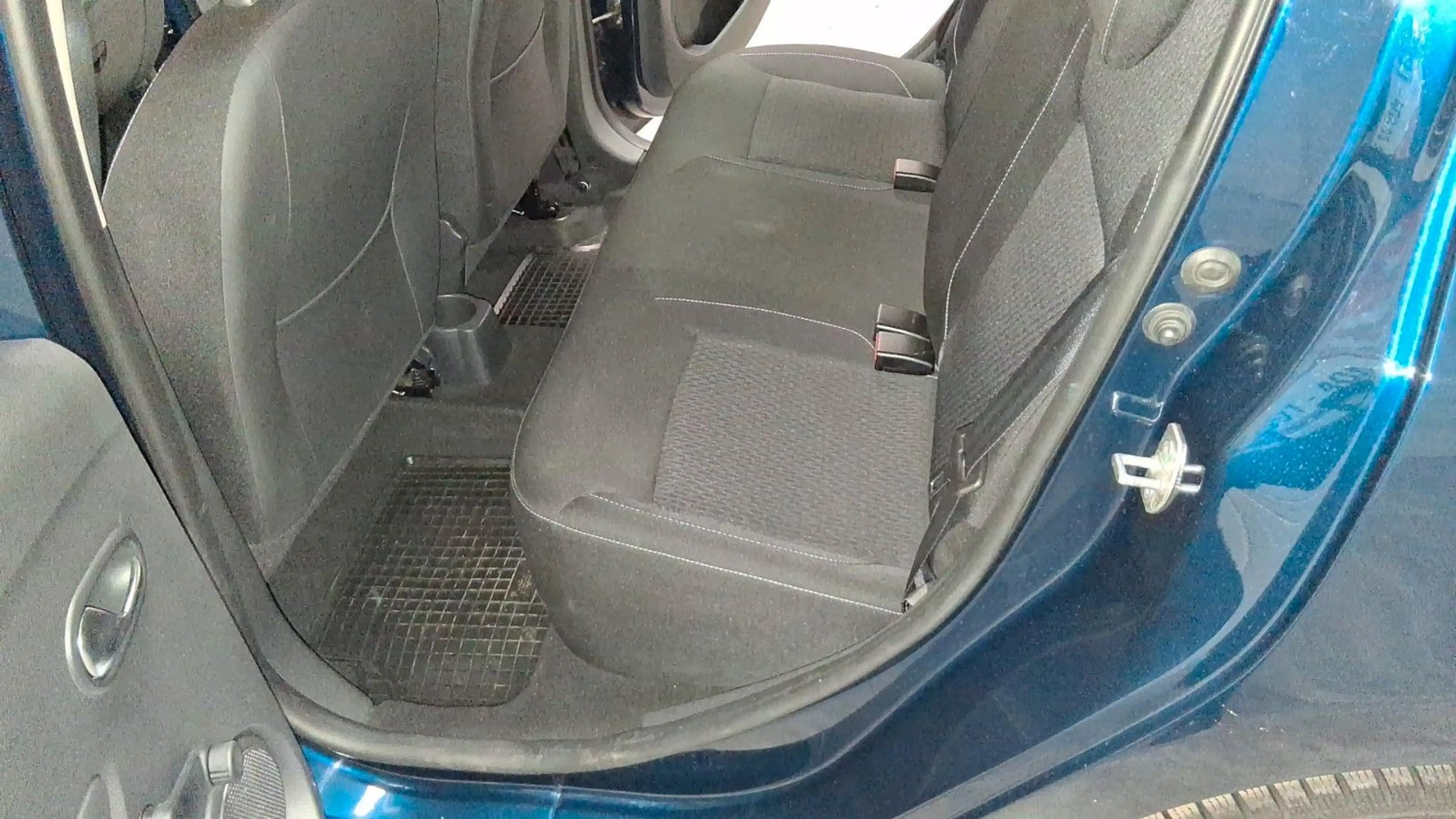 Dacia Logan 1,5d 'Lim. Klima, Navi, Temp. — photo 9