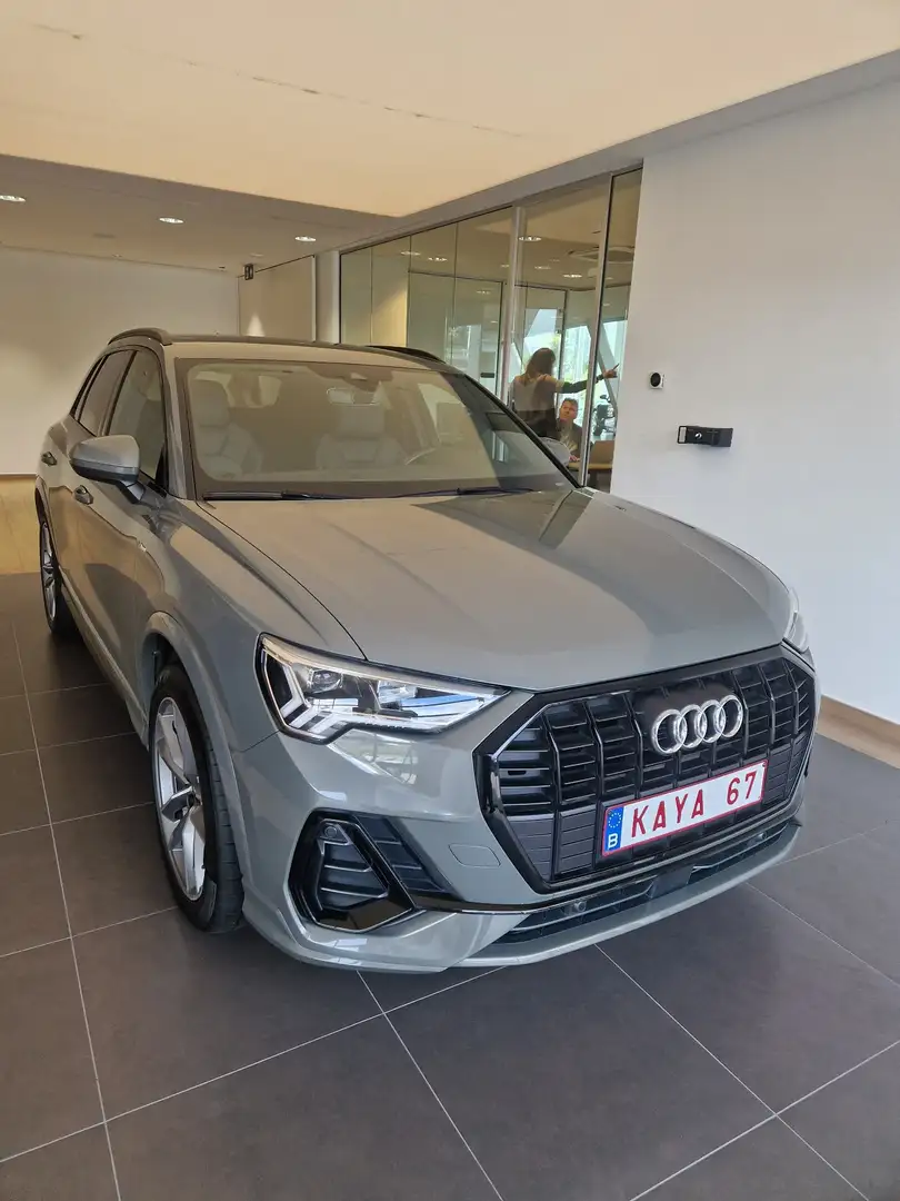 Audi Q3 35 TDi Business Edition Attraction S tronic - 2