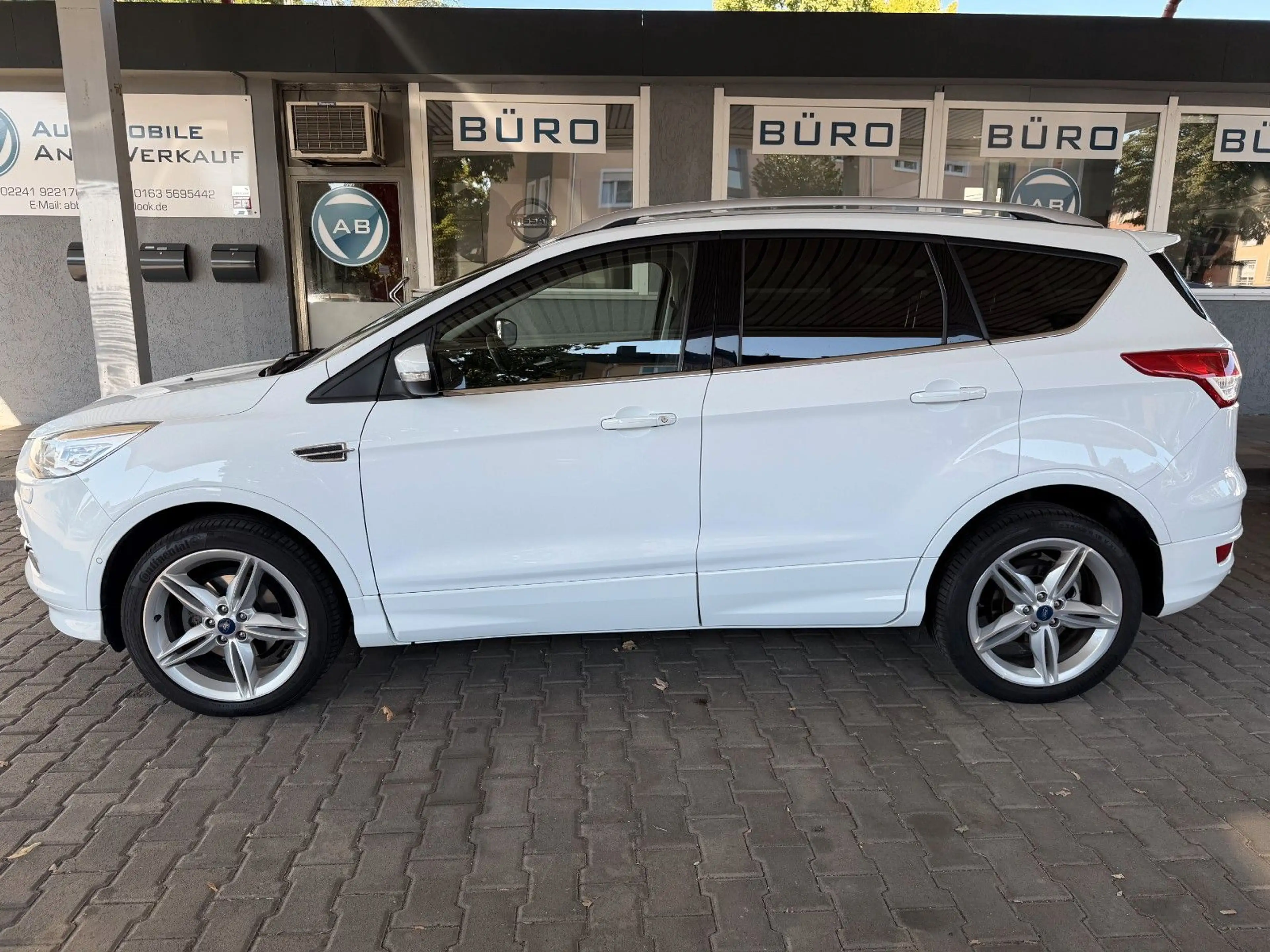 Ford Kuga Individual — photo 8