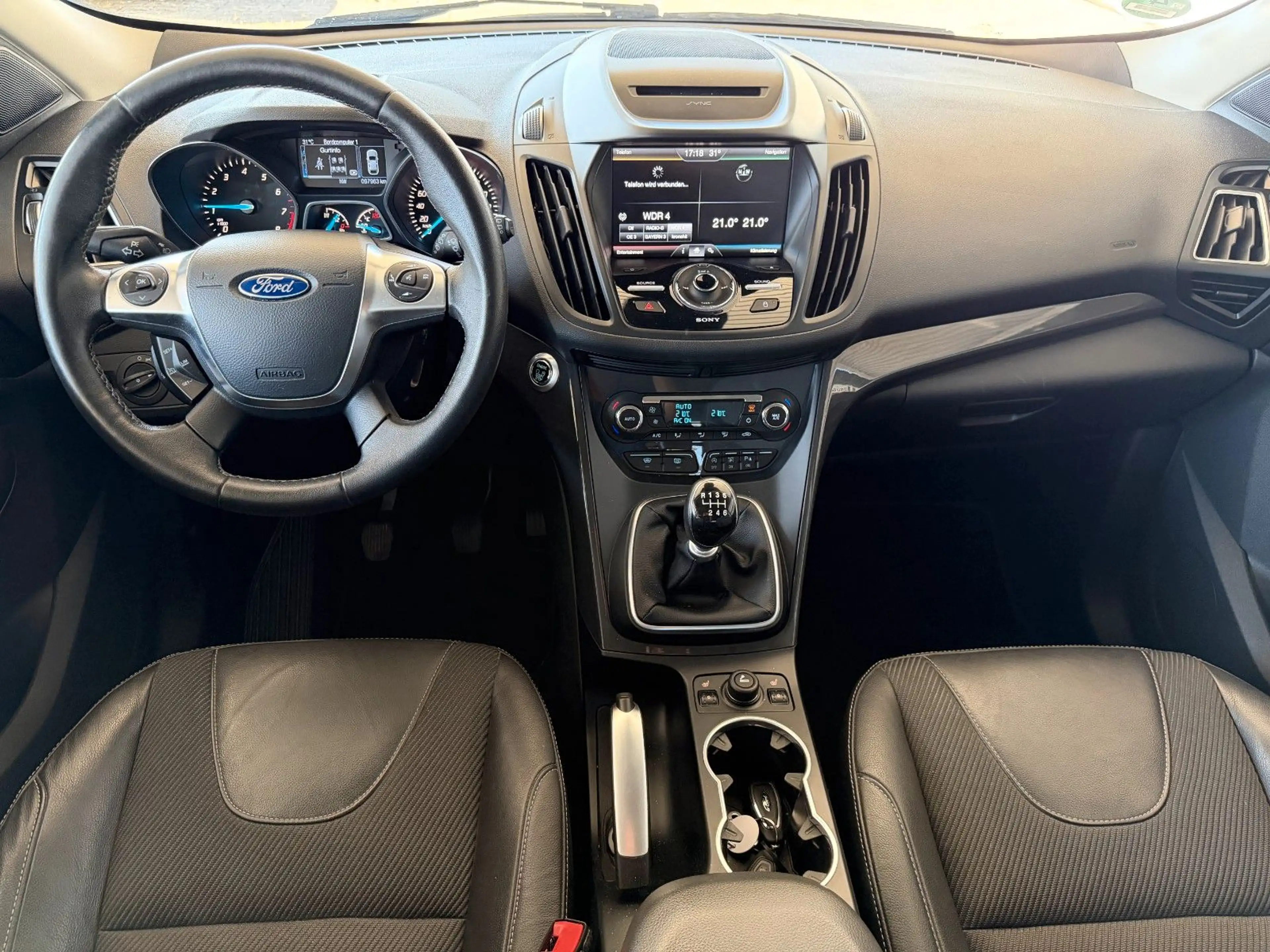 Ford Kuga Individual — photo 14