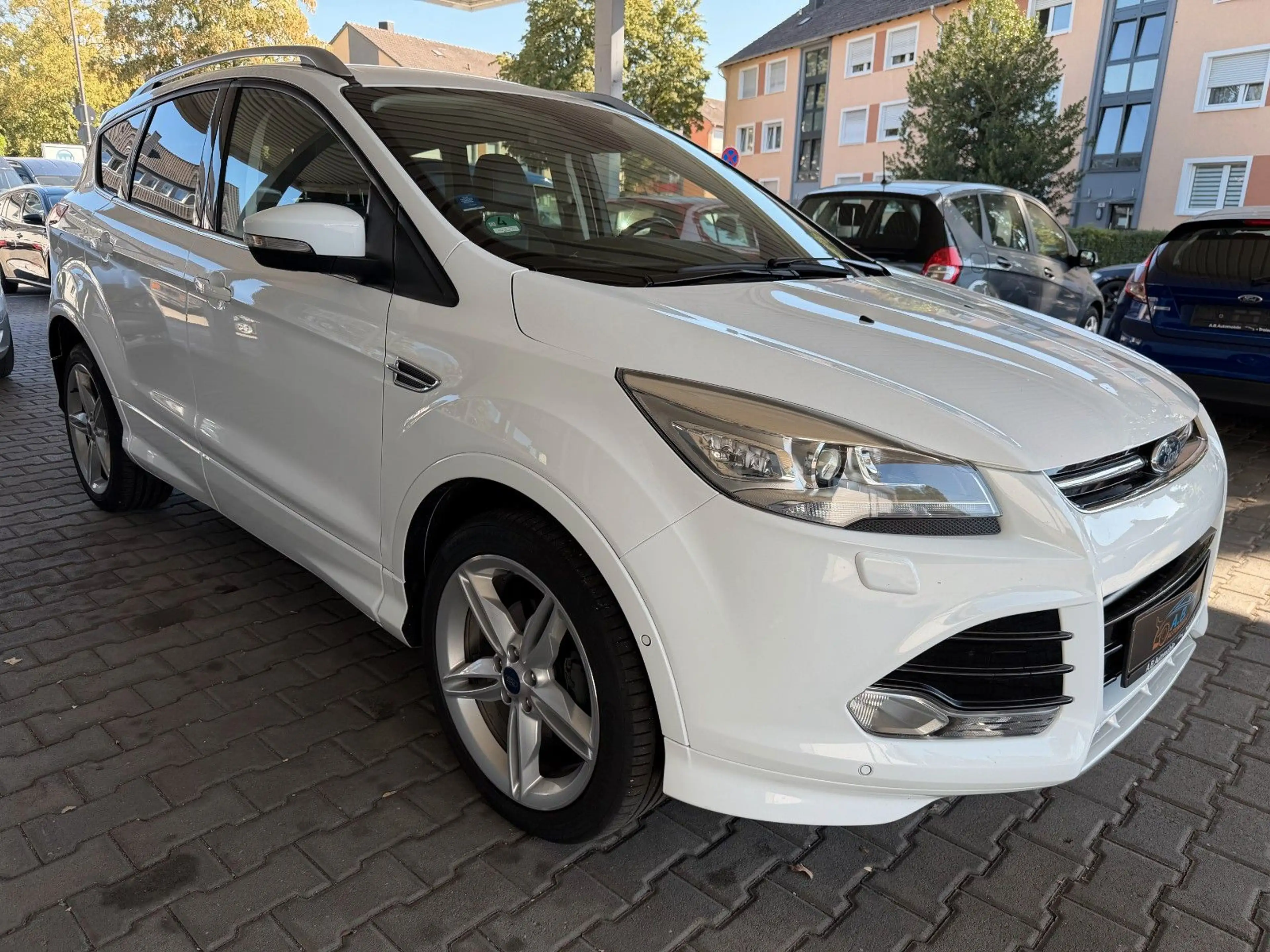 Ford Kuga Individual — photo 3