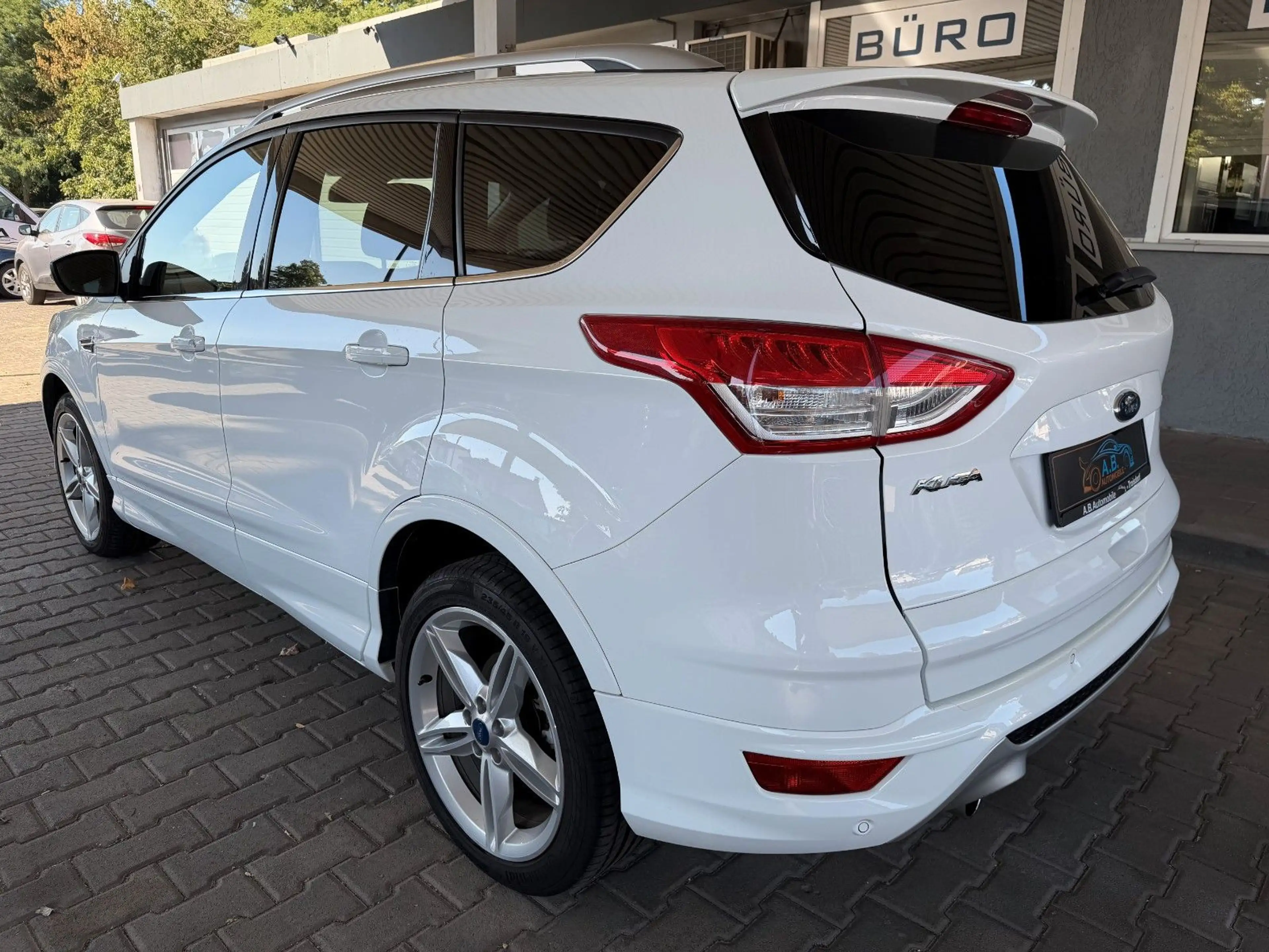 Ford Kuga Individual — photo 7