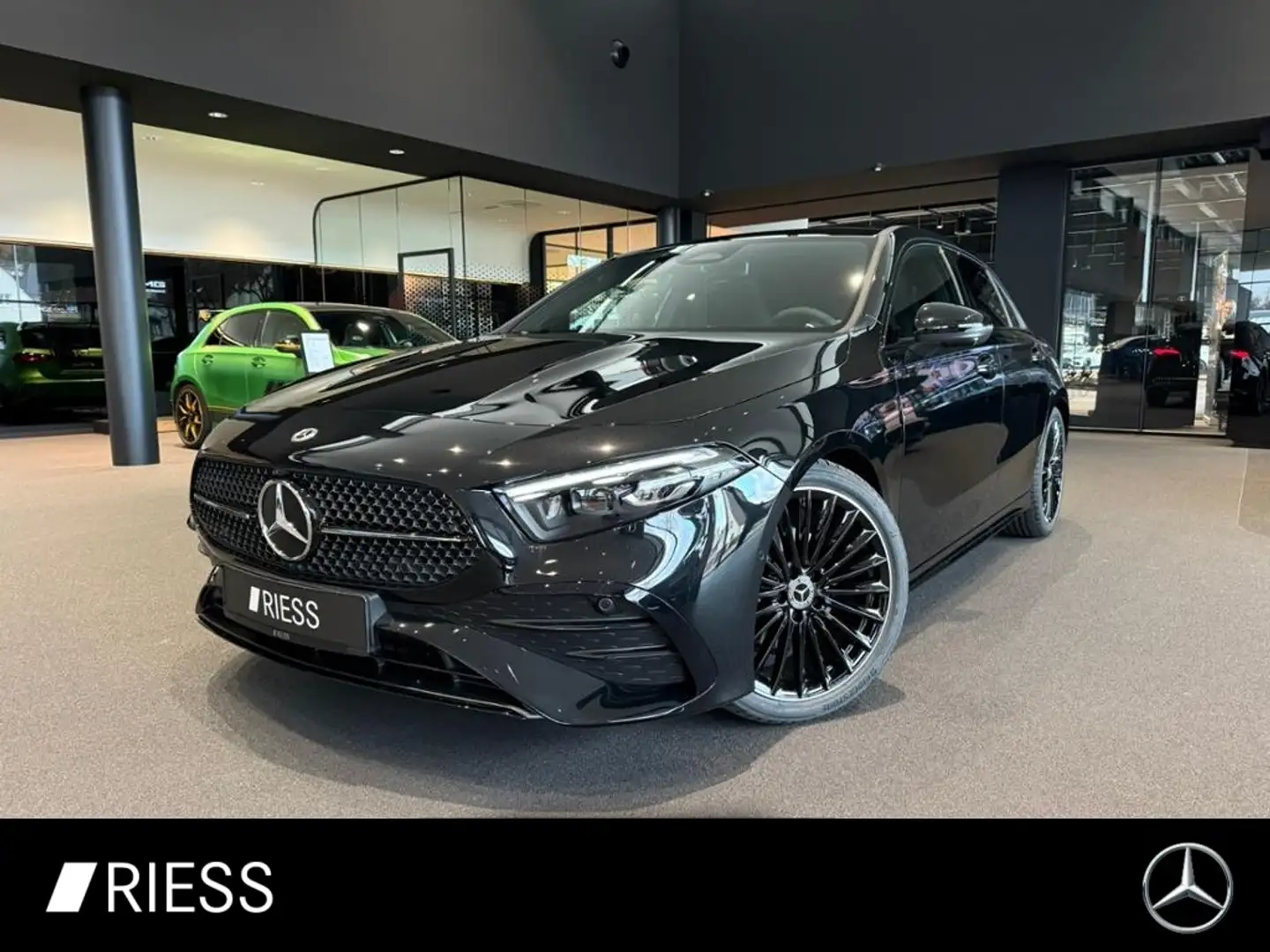 Mercedes-Benz A 200 AMG+PANO+MULTIBEAM+KEYLESS+TOTWKL+360°+ Schwarz - 1