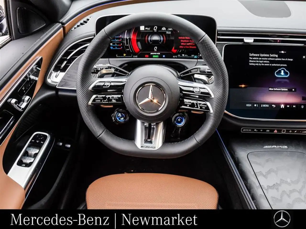 Mercedes-Benz E-Class снимка Mercedes-Benz E-Class