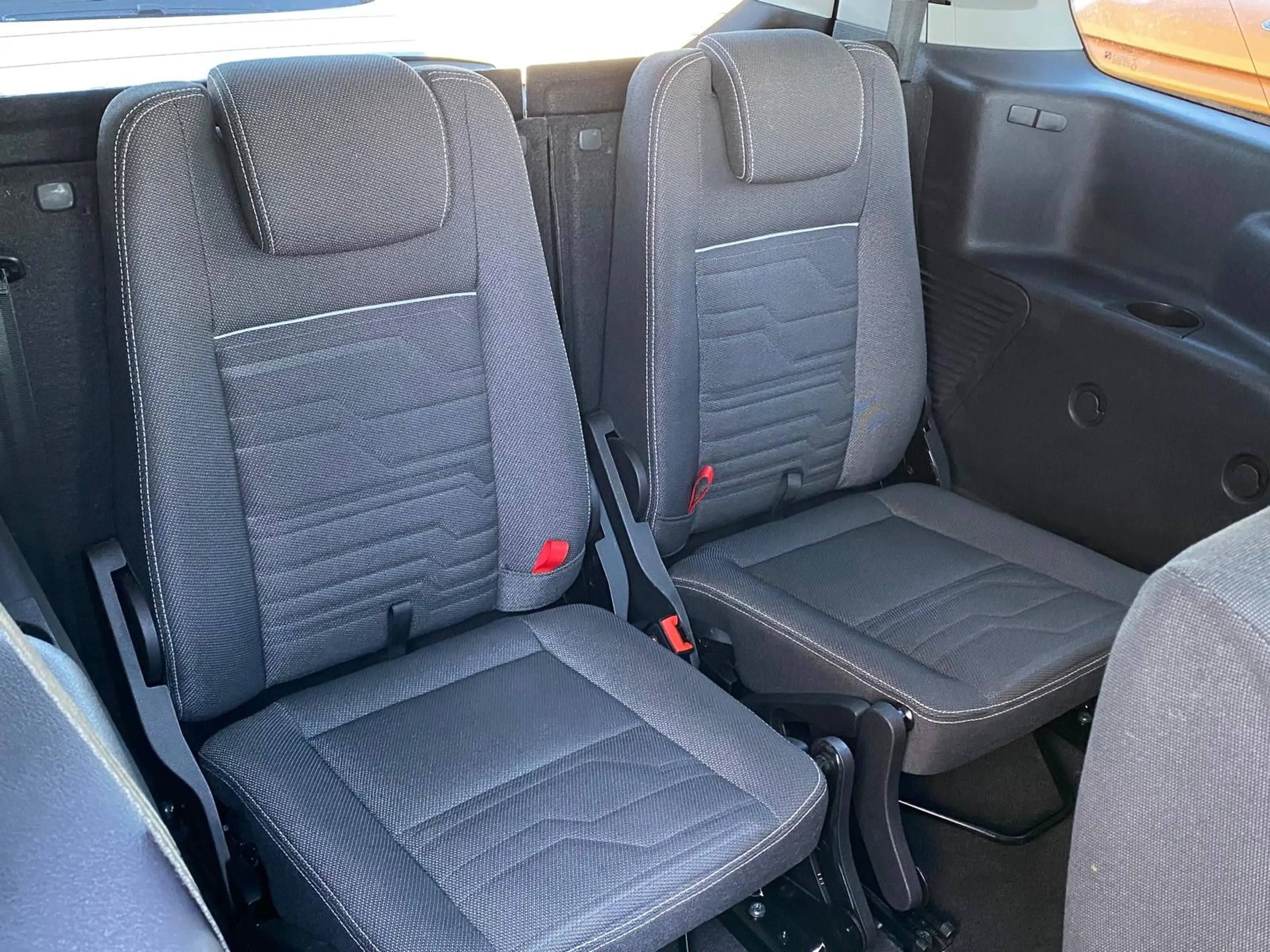 Ford Tourneo Connect Titanium/PANO/NAVI/R-KAM/7Sitze/ — photo 12