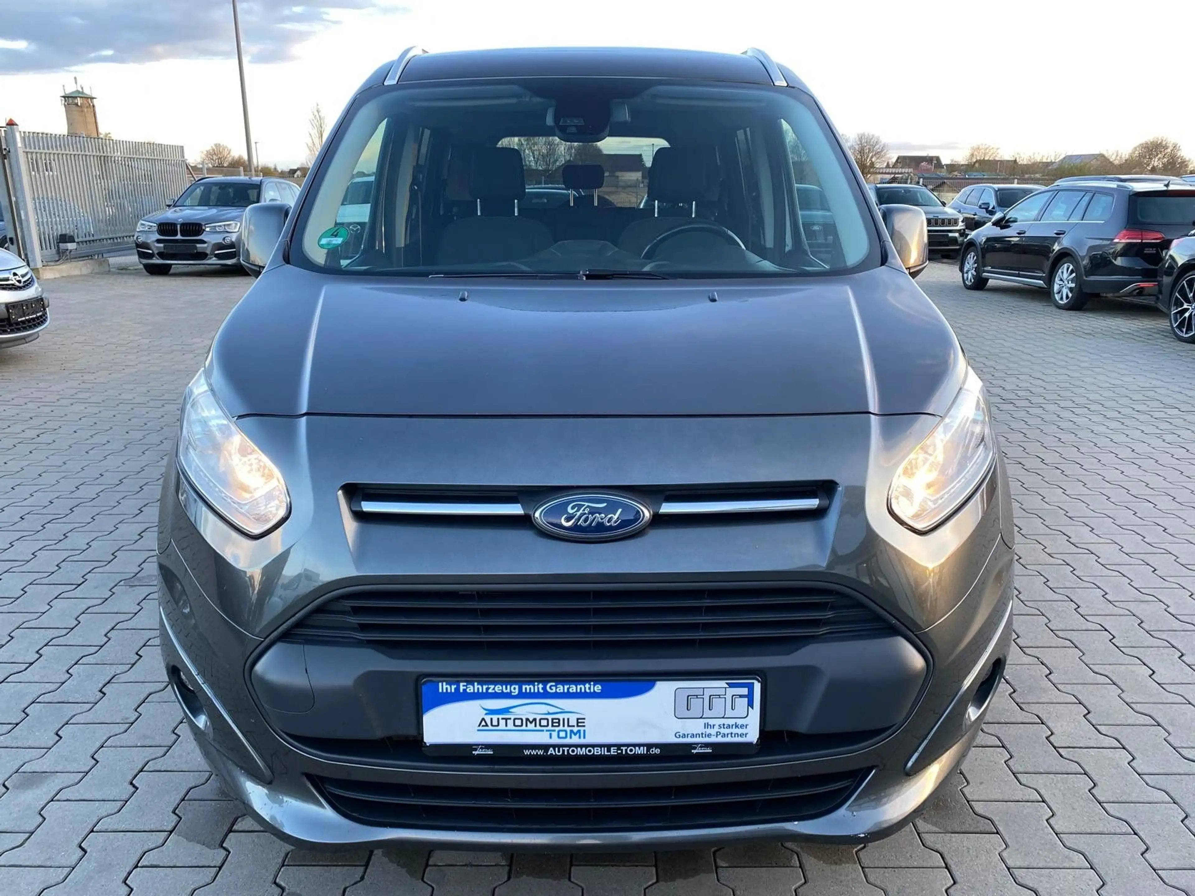 Ford Tourneo Connect Titanium/PANO/NAVI/R-KAM/7Sitze/ — photo 2
