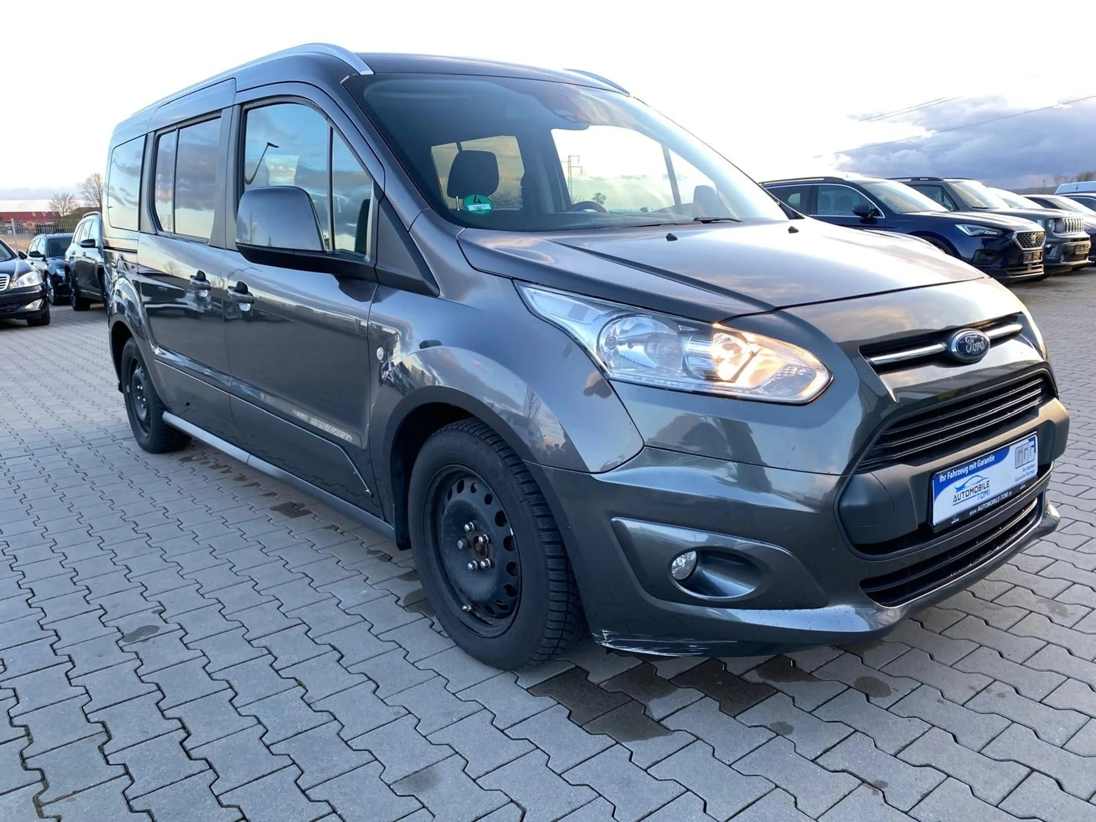 Ford Tourneo Connect Titanium/PANO/NAVI/R-KAM/7Sitze/ — photo 5