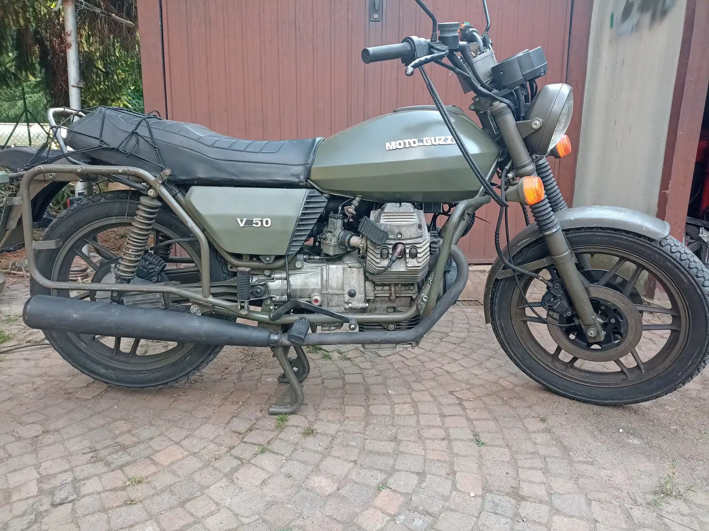 Moto Guzzi V 50 NATO Militare Verde - 1