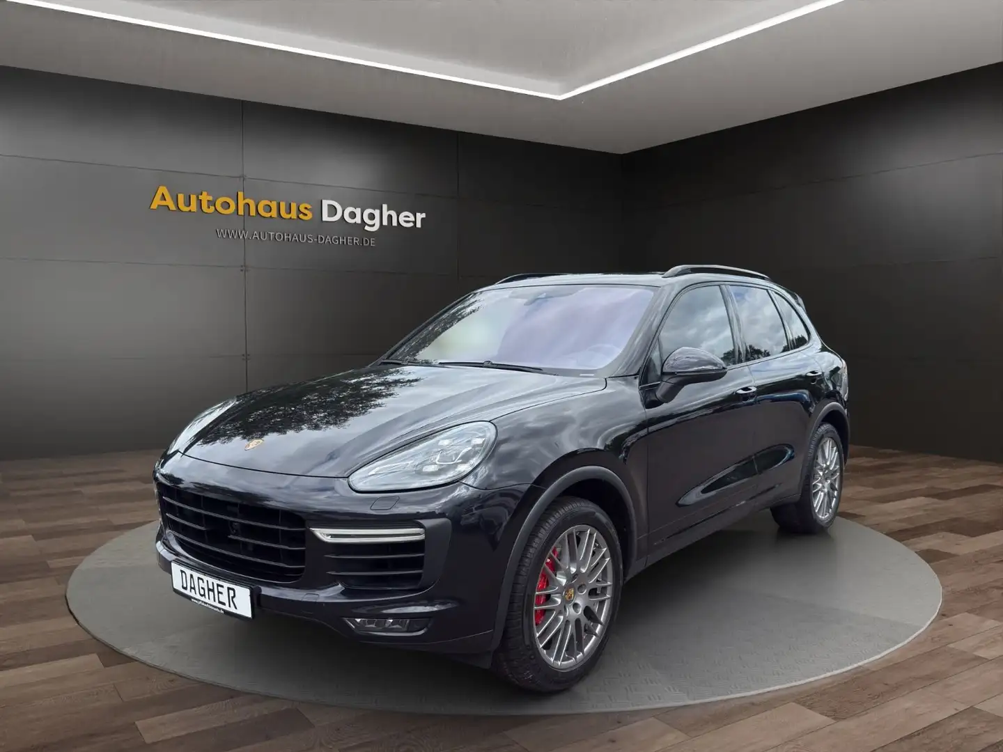 Porsche Cayenne Turbo 4.8 AHK Pano Bose Approved Schwarz - 1