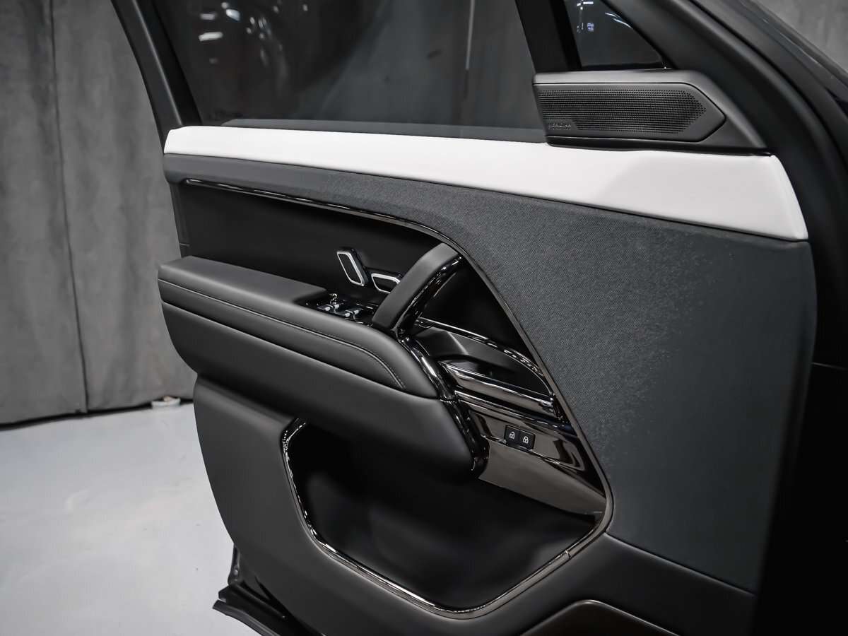 2024 Land Rover Range Rover Sport EDITION ONE SV Carbon wheels/carbon ceramic brakes thumb 27