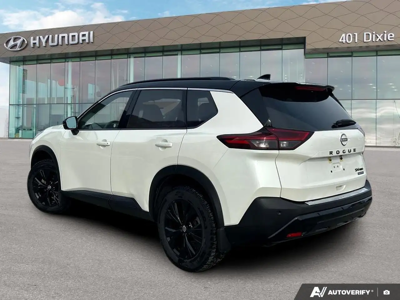 Nissan Rogue снимка Nissan Rogue