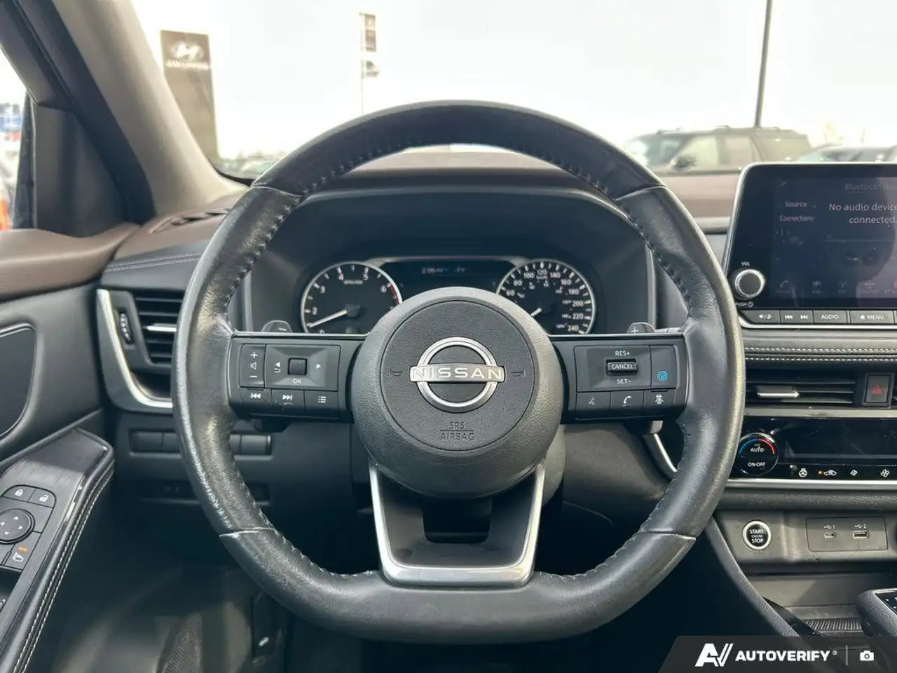 Nissan Rogue снимка Nissan Rogue