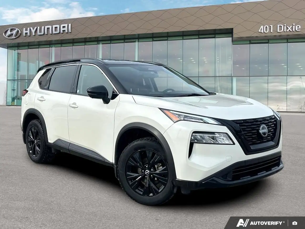 Nissan Rogue снимка Nissan Rogue