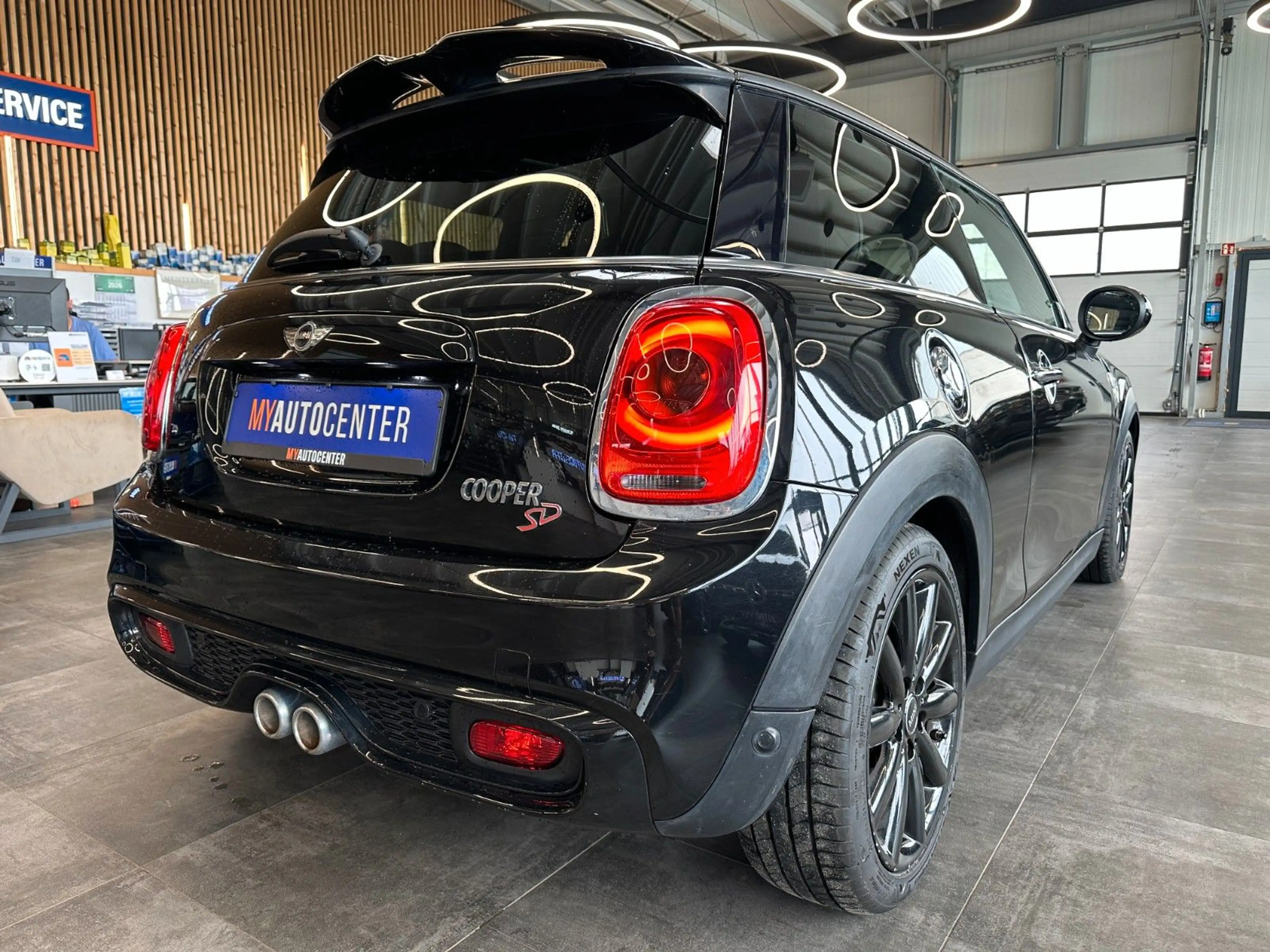 MINI Cooper SD *PANO*TEMPO*PDC*2-ZONEN*SPORT* — photo 2